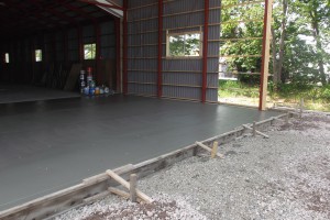 車庫増築工事、土間コンクリート打設